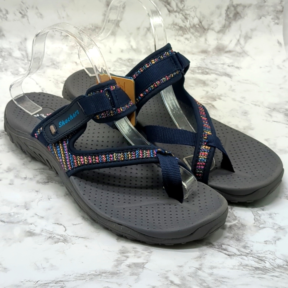 NWT Sketchers Reggaes Navy Blue Multicolor Crisscross Slide On Outdoor Sandals S